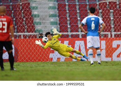 Goal Keeper Kang Hyeon-Mu Of FC Pohang Steelers In Action During The AFC Champions League 2021Group G Nagoya Grampus and FC Pohang Steelers at Rajamangala Stadium On June 25,2021 In Bangkok,Thailand.
