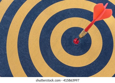 Goal setting and SMART, Dart target arrow hitting on bullseye in dartboard, Business accuracy success concept - Shutterstock ID 415863997