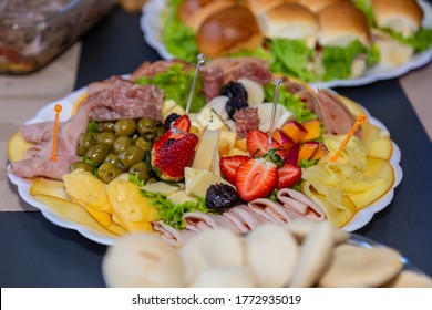 GOIANIA/GOIAS/BRAZIL - JULY 04 2020: Buffet At Home Event. Salad Bar. Small Sandwiches Arranged On A Plate.