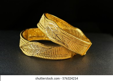 Gold Bangle Jewellery