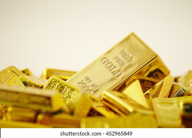 Gold bars - Shutterstock ID 452965849