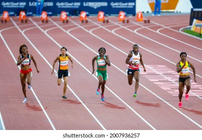 GOLD COAST, AUSTRALIA - APRIL 08, 2018: Athletic's Women's 100m Heats During The 2018 Gold Coast Commonwealth Games At The Carrara Stadium.