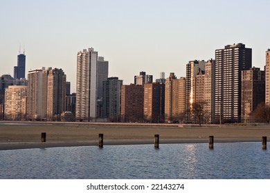 Gold Coast In Chicago - Sunrise.