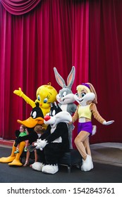 GOLD COAST, QUEENSLAND, AUSTRALIA - January, 2019: Bugs Bunny And Animated Cartoon Characters Posing For Pictures At Warner Bros. Movie World.