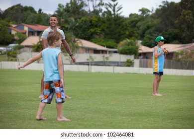 GOLD COAST-MARCH 11: GC Titans Rugby Team Captain Scott Prince Appeared On Charity Cricket Match At Austar Show Grounds. He Did Practice Session With Kids On March 11, 2012 On Gold Coast, Australia.