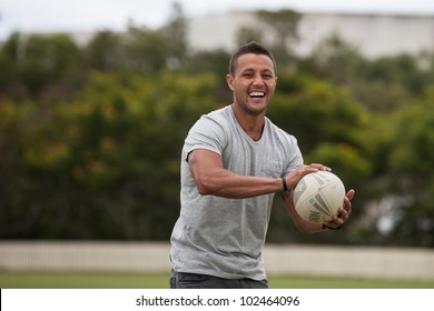 GOLD COAST-MARCH 11: GC Titans Rugby Team Captain Scott Prince Appeared On Charity Cricket Match At Austar Show Grounds. He Did Practice Session With Kids On March 11, 2012 On Gold Coast, Australia.