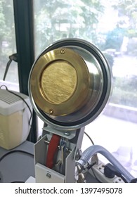 Gold coating for scanning electron microscope by sputter coater