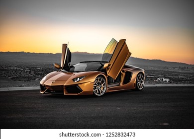 Gold Lamborghini Aventador Sunset
Lowkey Captures
Las Vegas, Nevada / USA - November