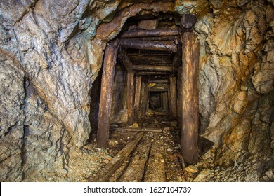 Gold Mine Underground Tunnel Wooden Timbering