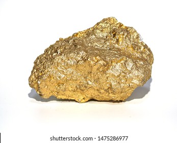 gold ore, huge gold gemstones on white background, precious stone