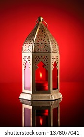 Gold And Red Islamic Lantern For Ramadan / Eid Celebrations