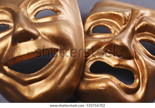 Gold theater\
mask