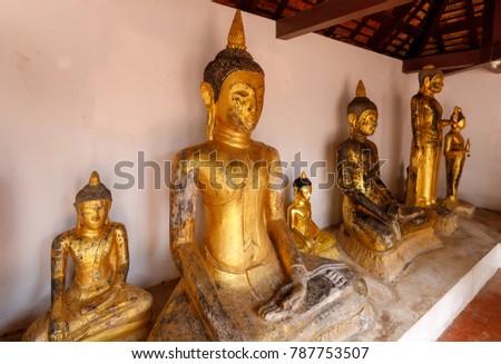 Golden Buddha, Wat Phra Borommathat Chaiya Ratchaworawihan Thailand.