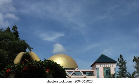 Golden Dome Mosque And Cloudy Blue Sky,  Ulil Albab Mosque On The Campus Islamic University Of Indonesia, UII, A Place To Worship, Academic Office, Meeting And Seminar Room