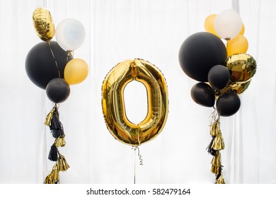 Golden number zero balloon - Shutterstock ID 582479164