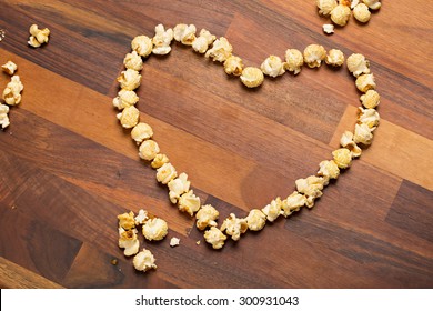 Golden Popcorn heart
