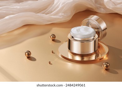 Crema facial dorada para