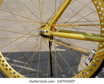 golden spoke bicycle