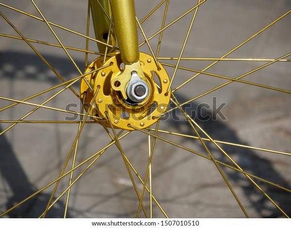 golden spoke bicycle