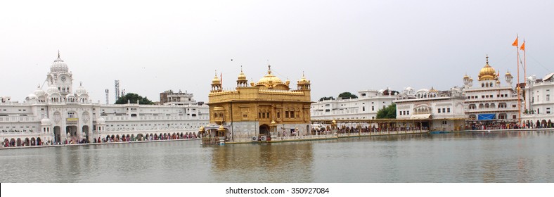 The Golden Temple , Amritsar, Punjab, India.