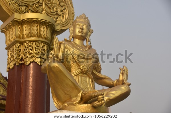 7,921 Theravada Buddhist Temple Images, Stock Photos & Vectors ...