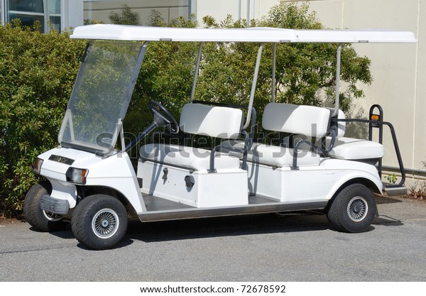Golf car with back\
seat