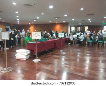 GOMBAK, MALAYSIA - SEPTEMBER 5, 2017 : International Islamic University Malaysia Student Enrollment Day. 