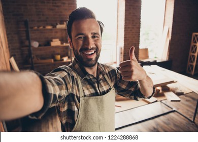 Good day mood build builder construction constructor engineer workman repairman concept. Close up photo portrait of cheerful glad handsome beaming toothy bearded guy make take selfie on smart phone