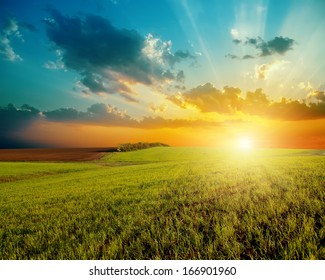 359,170 Farm sunrise Images, Stock Photos & Vectors | Shutterstock