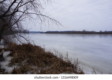 Goose Island Hiking Trail - La Crosse County Park In Wisconsin,