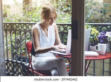 71,351 Writing success female Images, Stock Photos & Vectors | Shutterstock