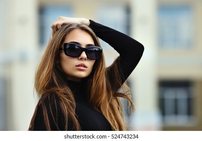 Gorgeous Girl In Sunglasses 