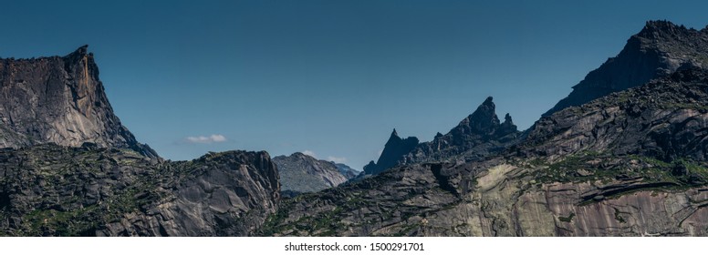 2 073 Western Sayan Mountains Images Stock Photos Vectors Shutterstock   Gorgeous Panoramic View On Top 260nw 1500291701 