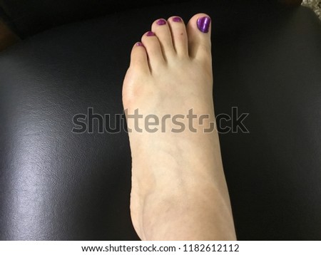 Gorgeous purple toe nail polish 