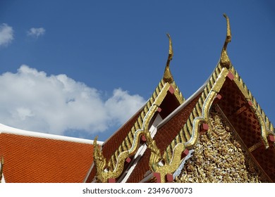 gorgeous roof in thai temples