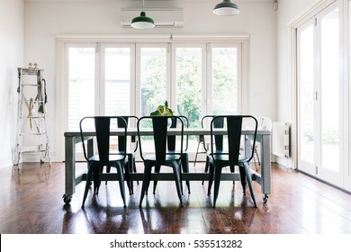 Gorgeous Vintage Styled Light Bright Dining Room With Bifold Doors