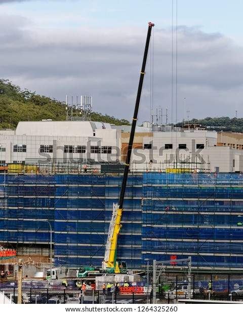 Gosford, New\
South Wales, Australia - October 12, 2018: Construction and\
building work on Gosford Hospital redevelopment and New car parking\
facilities. Progress Update\
H49edB\
\
\
\
