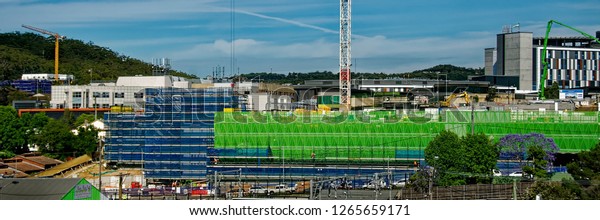 Gosford, New\
South Wales, Australia - November 13, 2018: Construction and\
building work on Gosford Hospital redevelopment and New car parking\
facilities. Progress Update\
H67ed.\
\
\
