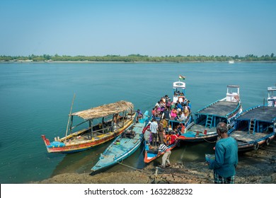 Goshaba, West Bengal, India : January 22, 2020 - Boats awaiting for passengers to get down at Goshaba Island
