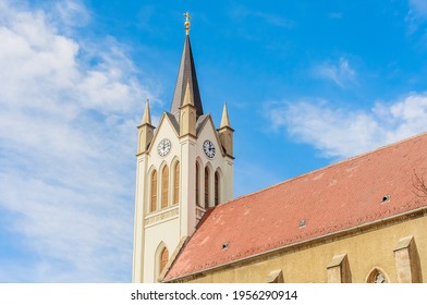 Gothic Franciscan Parish Church In Kezsthely, Hungary. Built In 1390 And Renovated In 19th Century In Baroque Style, Giving It An Imposing Neo Gothic 