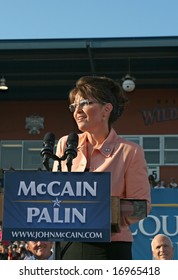 Governor Sarah Palin In Washington, Pennsylvania On August 30, 2008