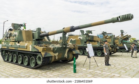 Goyang, South Korea- Sep.15.2018: South Korean K9 Thunder 155mm Self-propelled Howitzer In DX Korea 2018 Exibition