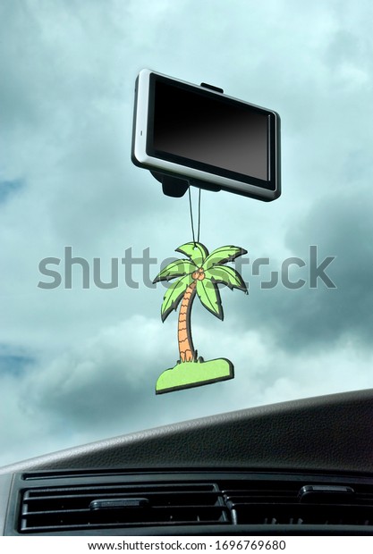 GPS coconut\
tree perfume hanging on car\
glass