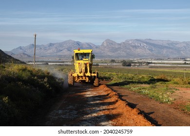 480 Graded dirt gravel road Images, Stock Photos & Vectors | Shutterstock