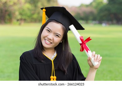Graduation Stock Photo 266124023 | Shutterstock