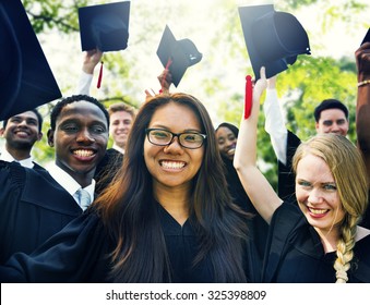 28,816 Graduate friends Stock Photos, Images & Photography | Shutterstock