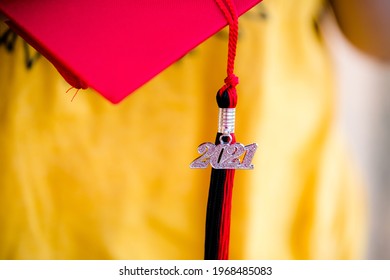 Graduation Tassel And 2021 Charm