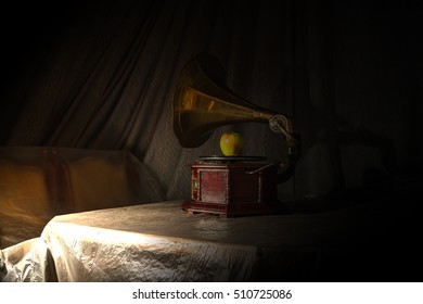 Gramophone.