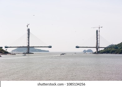 Grand Bridge Under Constuction.

