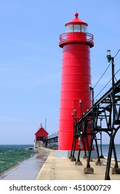 Grand Haven South Pierhead Inner Light, built in 1905, Lake Michigan, MI, USA